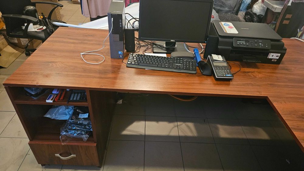 Komputer Stacjonarny Zestaw Monitor Komputer Klawiatura Myszka Głośnik