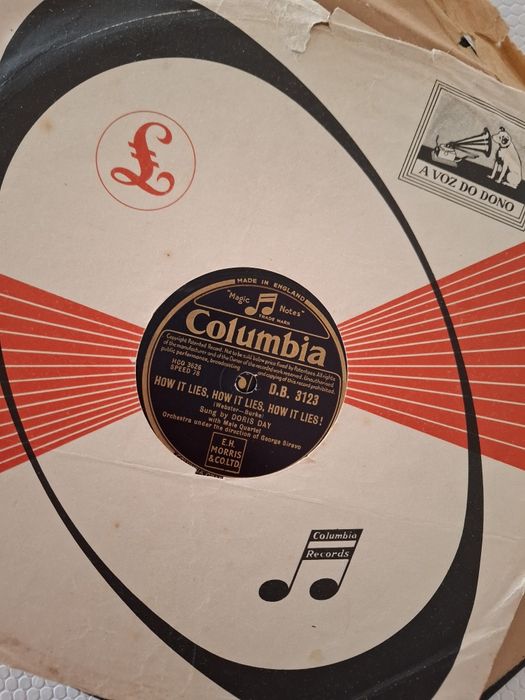 Album com 12 discos 78 rpm dos anos 50