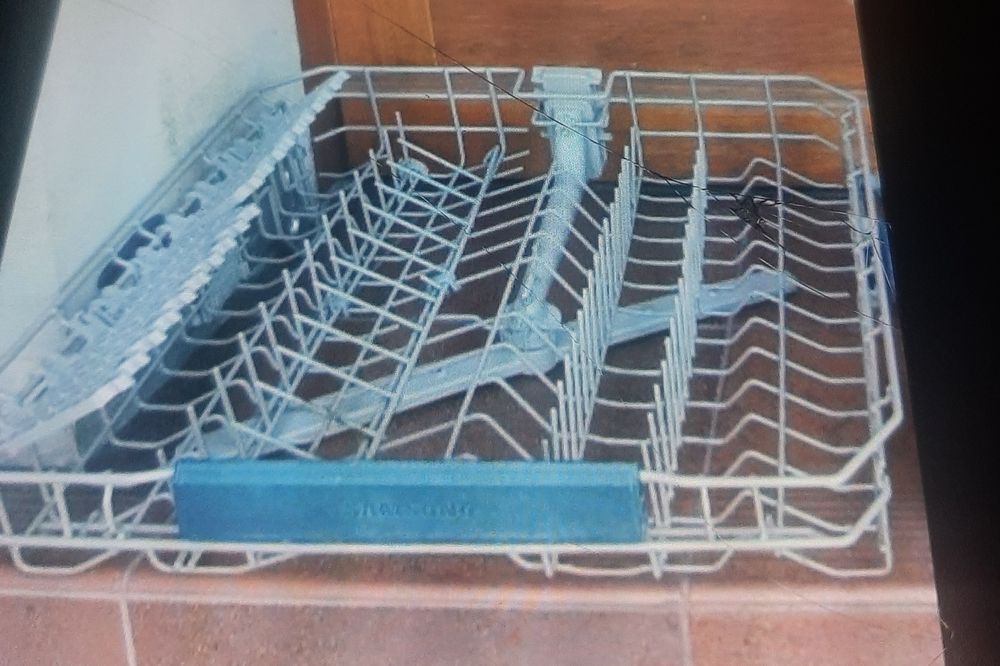 Wyposażenie zmywarki Samsung  Kosz górny