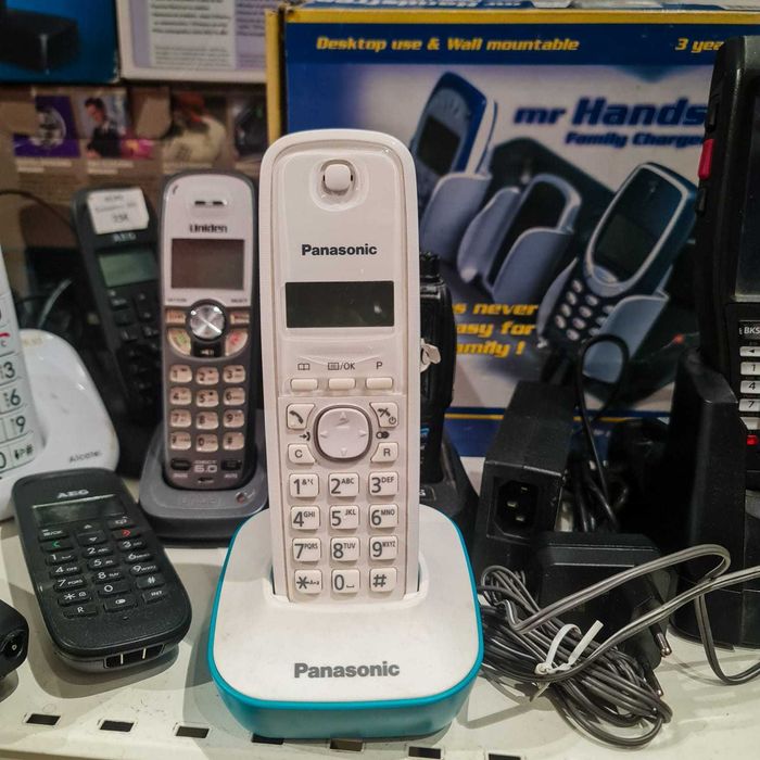 Telefone Sem Fios Panasonic KX-TG1611SP – Com Base e Carregador