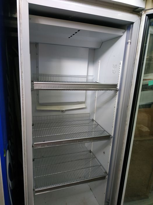 Холодильник для молока. Бу. С гарантией 4 месяца.