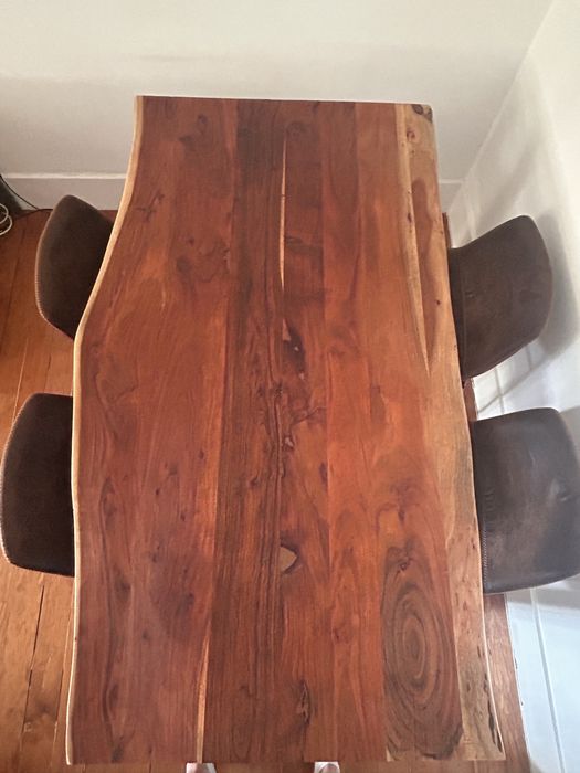 Conjunto mesa + 4 cadeiras