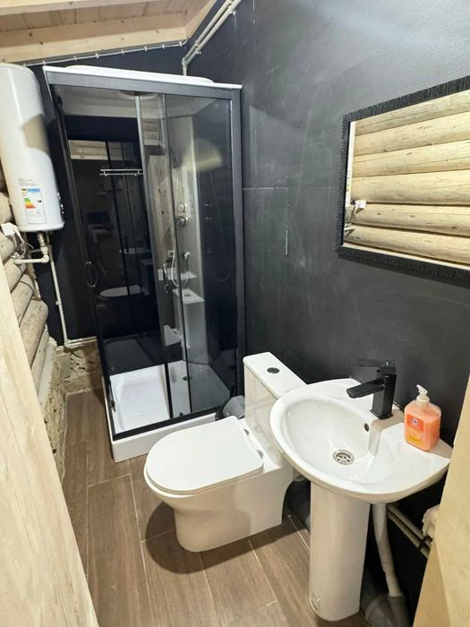 Котедж на 4-х з чаном та пічкою