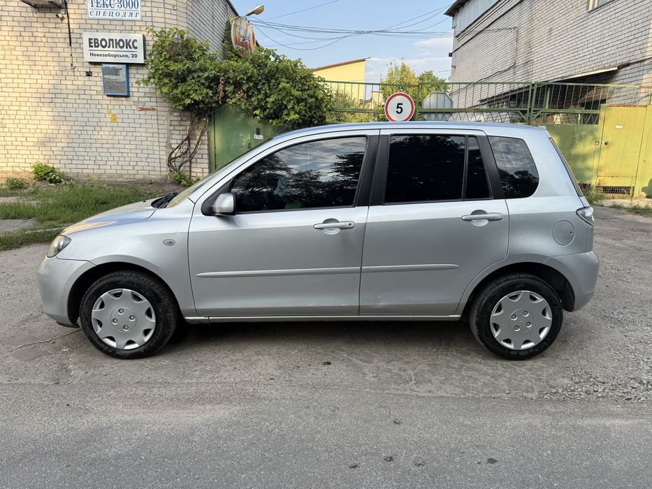 Продам Mazda 2 2007