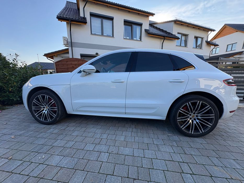 Porsche Macan Turbo