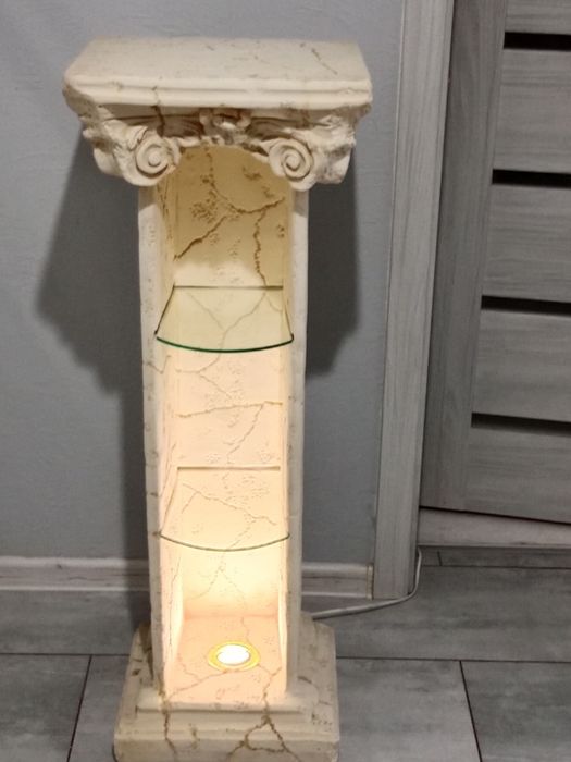 Filar kolumna grecka regal barek słupek lampka półka