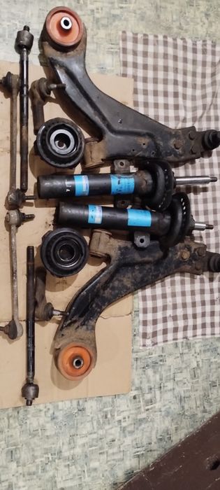 Ford Mondeo 3.детали передней подвески .Амортизатор,стойка,рычаги...