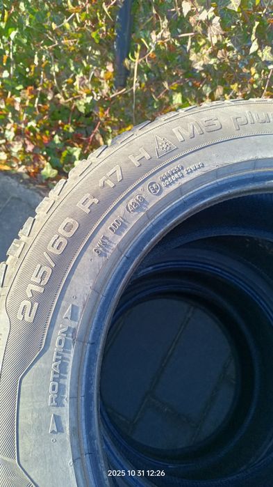 215 60 r17 Uniroyal MS plus 77