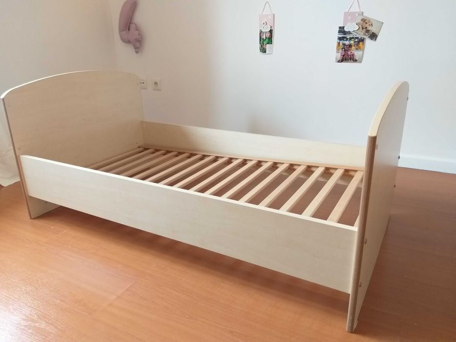 Quarto bebe evolutivo duas camas.