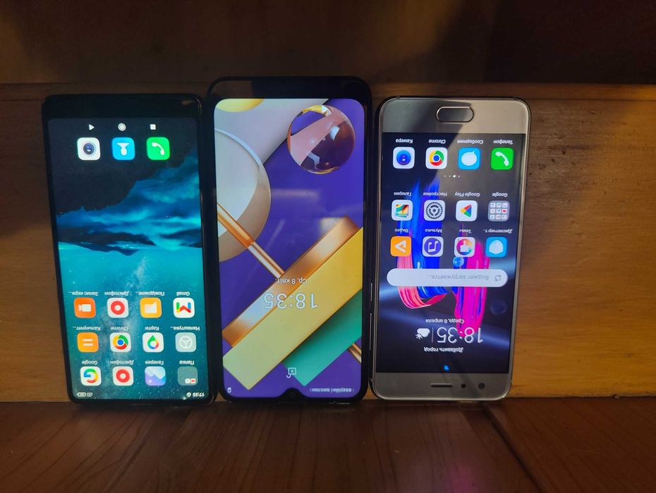Лот з 3 телефонів mi max 2,LG,honor робочі повністю