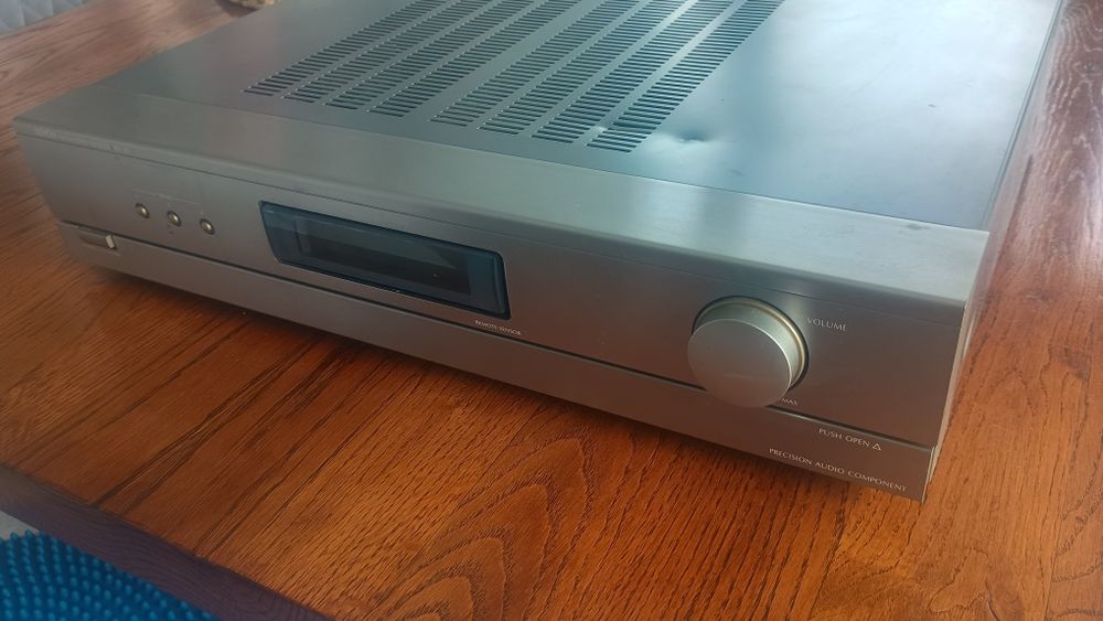 Denon DRA -210 wzmacniacz amplituner