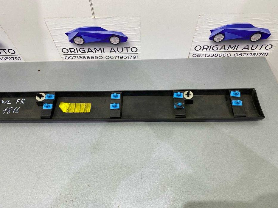 Накладка пер. прав. двері Jeep grand cherokee WL гранд черокі ВЛ 2021+