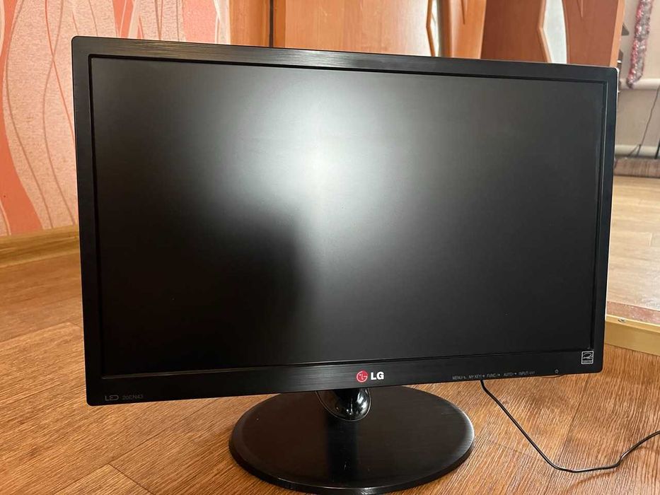 Монітор LG 20EN43S-BA "R", 20"