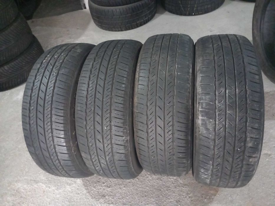 4 Pneus 225/55R18 Bridgestone