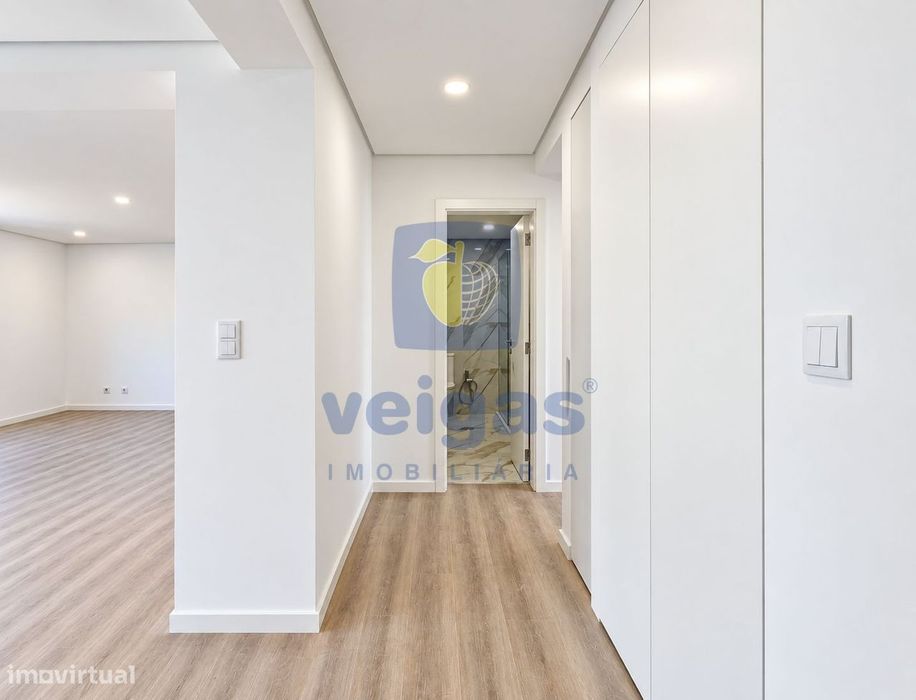 T2 totalmente renovado em Alhandra — conforto, modernidade e tranquili