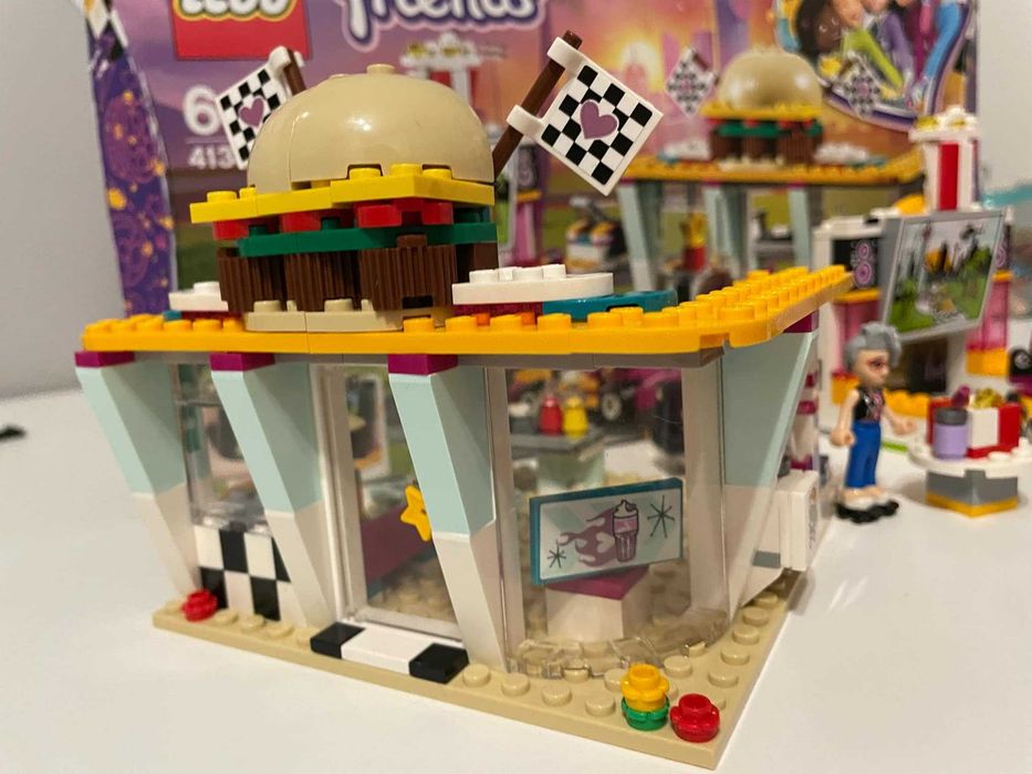 LEGO 41349 Friends Wyścigowa restauracja