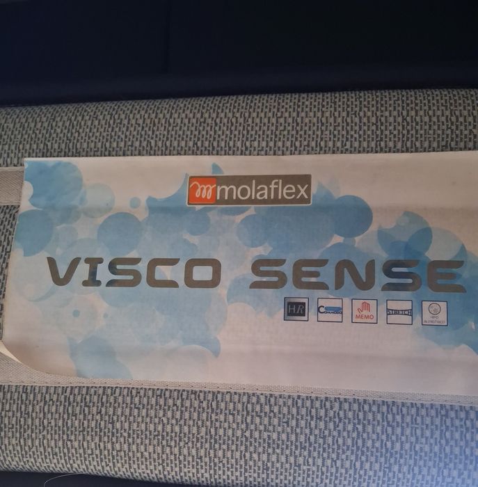 Cama LED com estrado e colchão viscoelástico molaflex