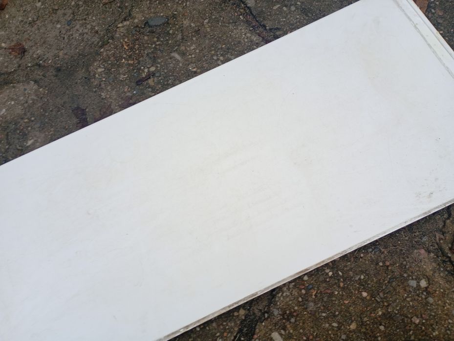 Parapety plastikowy