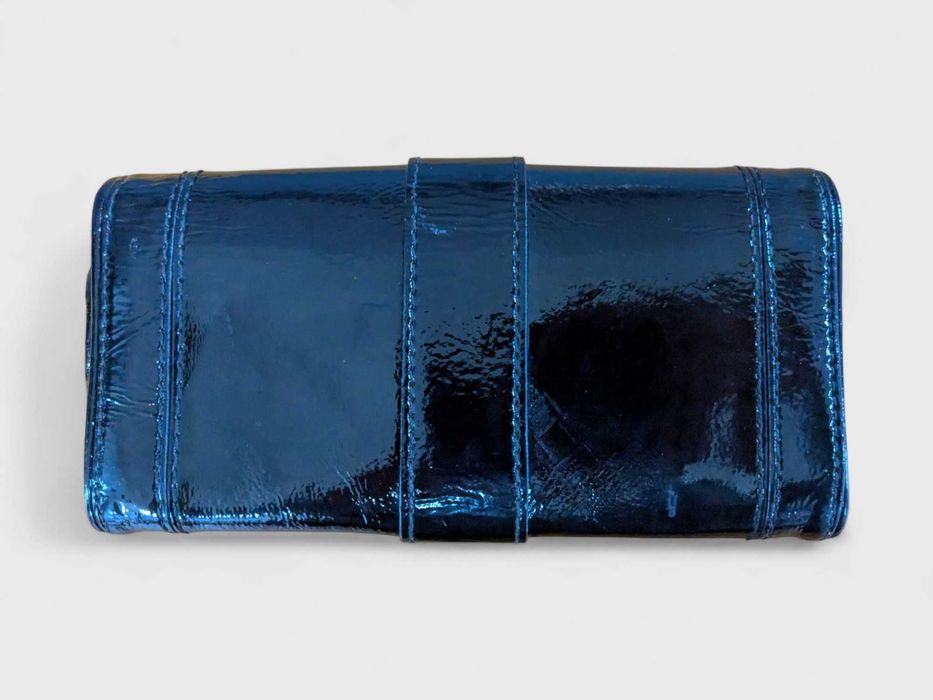 Karen Millen czarny lakierowany portfel