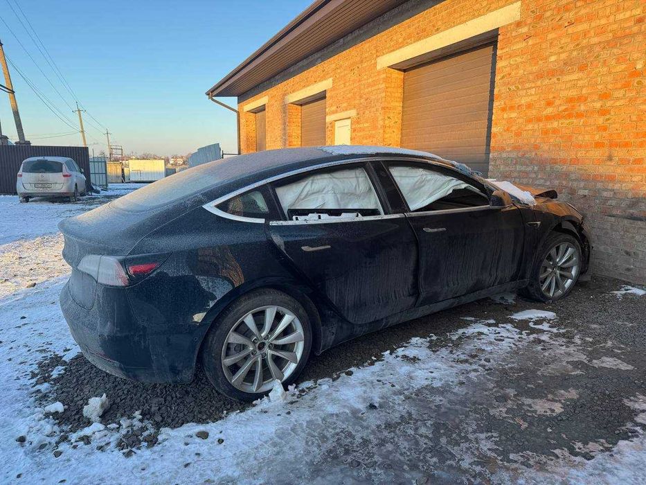 РОЗБІРКА ШРОТ ЗАПЧАСТИНИ ОРИГІНАЛ Б/У Tesla Model 3 двері бампер кермо