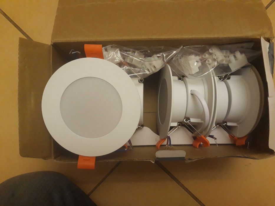 Lampki ledowe wpuszczane 10 szt.