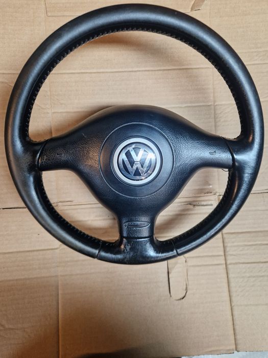 Kierownica VW Passat b5, golf IV,Sharan mk1,mk2 trójramienna skora,.