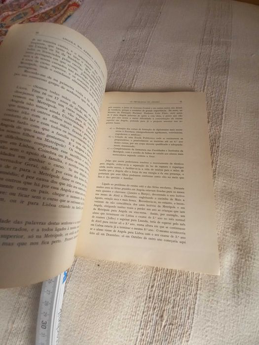 Angola na África deste tempo Horácio de Sá Viana Rebelo