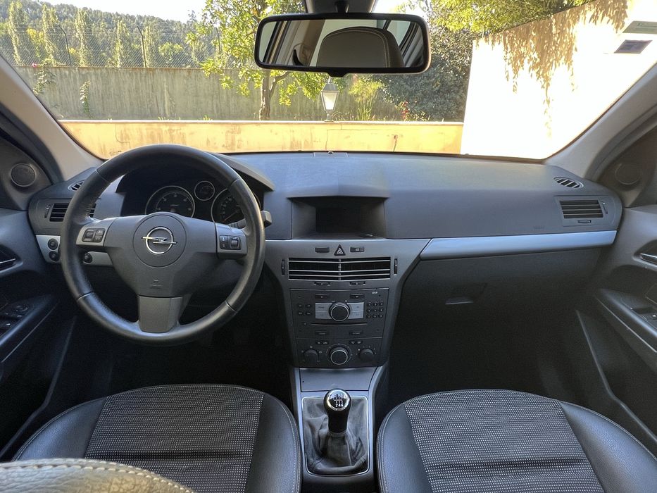 Opel Astra Cosmo Poucos Quilómetros