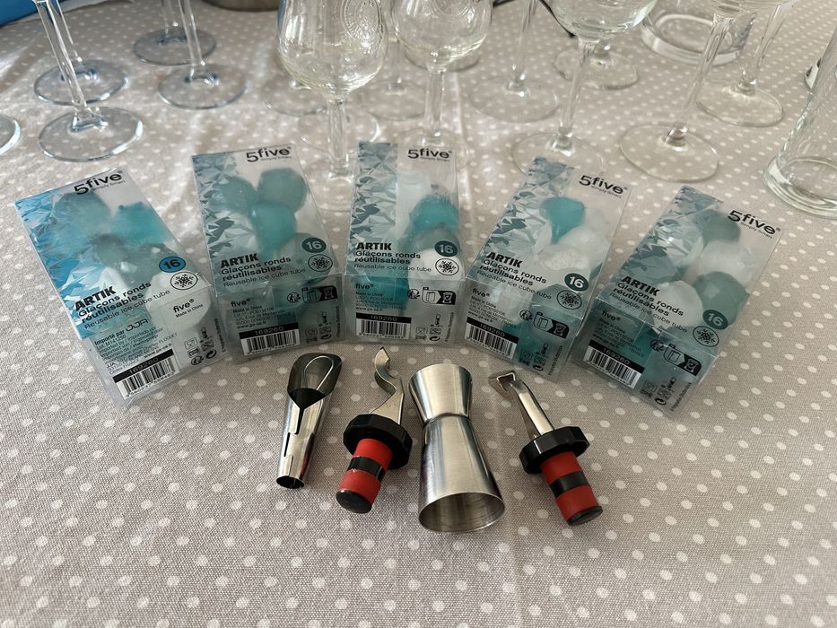 Kit bar completo - Garrafeira, Copos, Balde Gelo e Acessórios