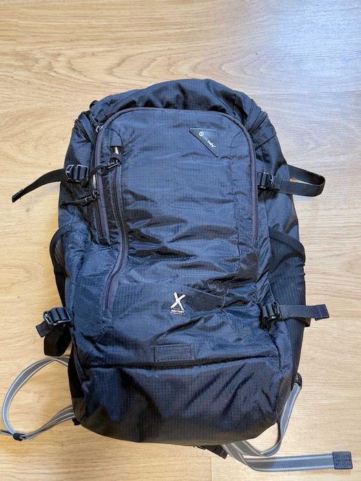 Plecak Pacsafe Venturesafe X 30L | Antykradzieżowy | Bardzo dobry stan