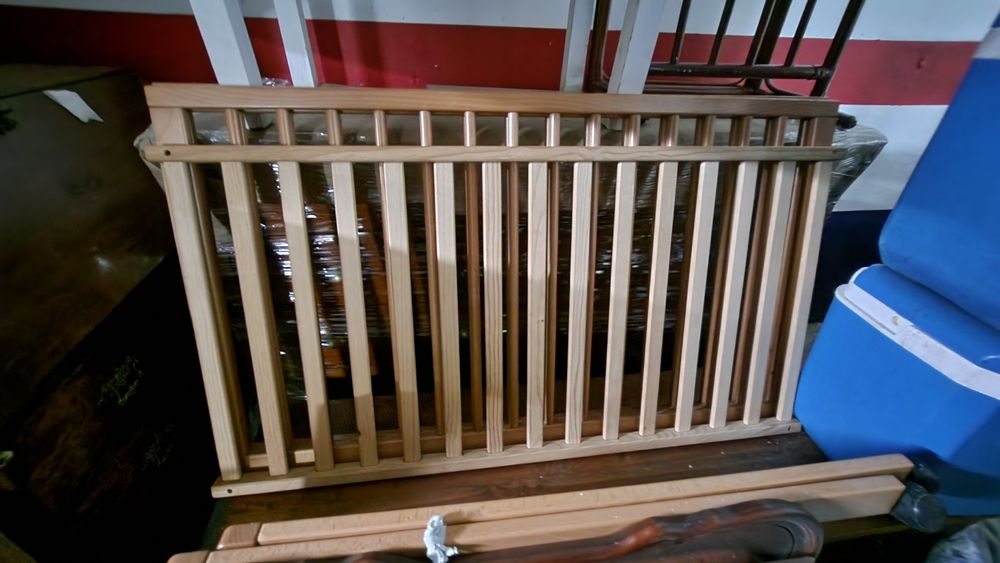 Vendo ca de.bebe com colchao  usado em.bom estado