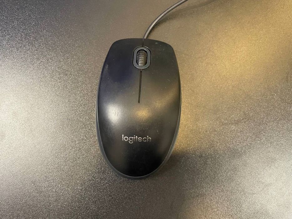 Дротова компʼютерна миша Logitech B100