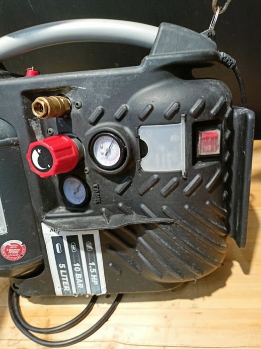 Kompresor bezolejowy, sprężarka bezolejowa warsztatowa 10bar