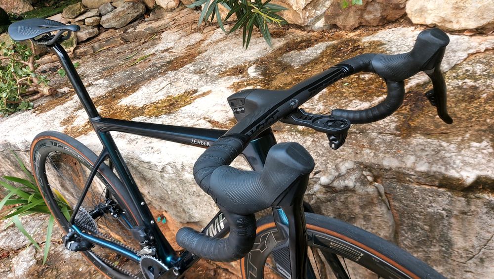 Olympia Leader Sram Rival AXS t54