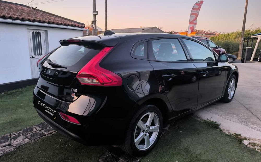 V40 2.0 D2 Inscription Geartronic 120cv cx Aut.
