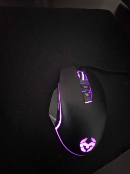 Placa Gráfica rx 6600 + teclado e rato gaming