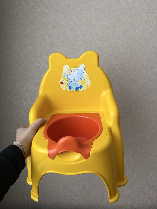 Горшок дитячий.