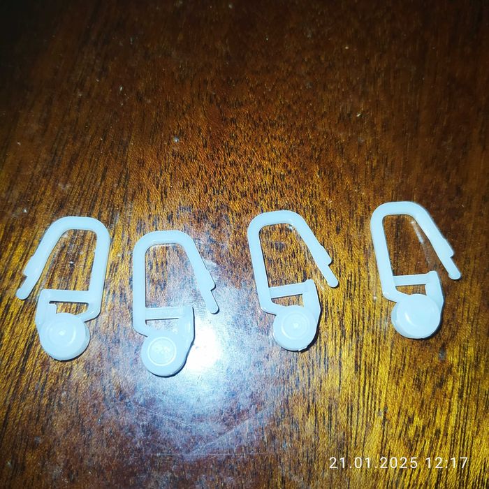 Крючки пластиковые для штор. Цена за комплект.