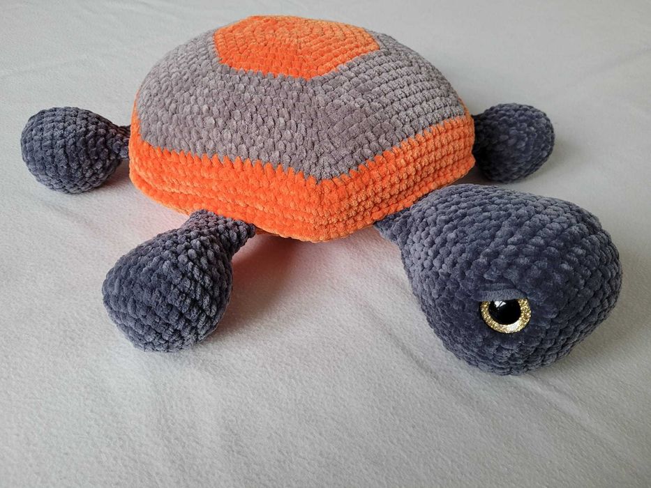 Duża poduszka przytulanka żółw, maskotka amigurumi, na prezent