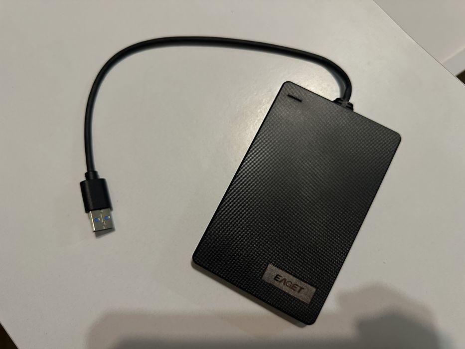 Корпус для зовнішнього диска