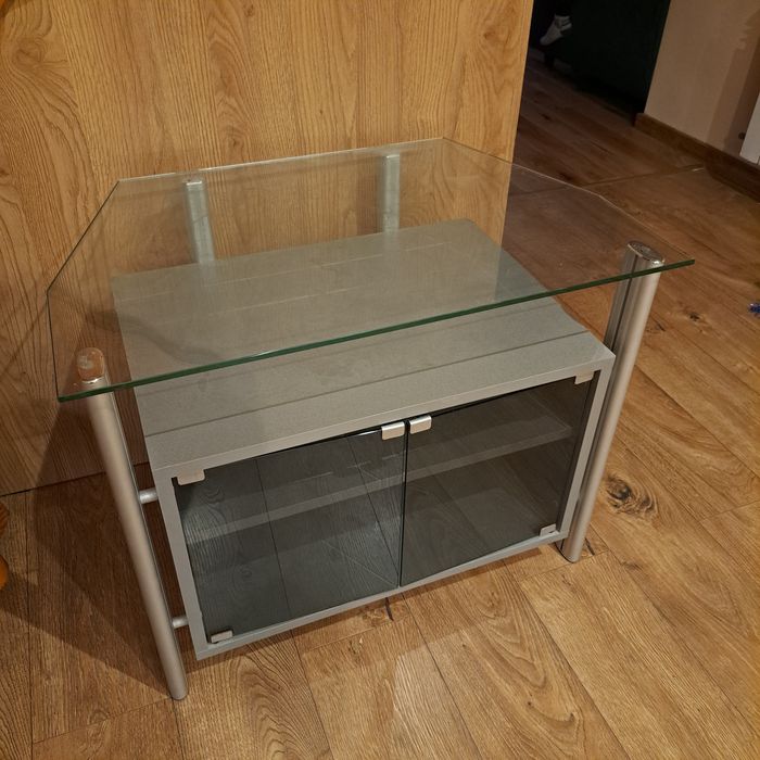 Szafka pokojowa pod Telewizor