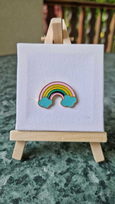 Metalowa przypinka broszka - Tęcza