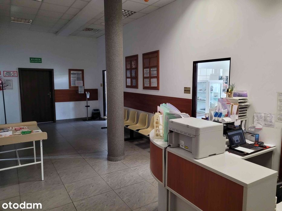 Lokal Użytkowy 100m Centrum Miasta ! Parter ! Parkingi ! 2 Wejścia