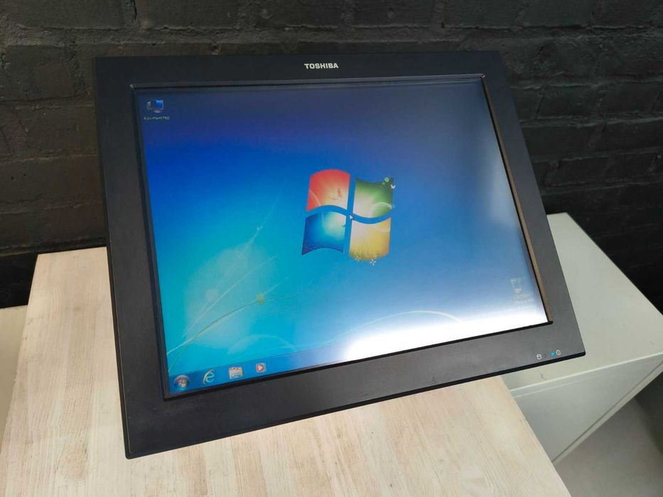 В кількості 15 шт. POS термінал Toshiba ST-A20-T5GK-QM-R