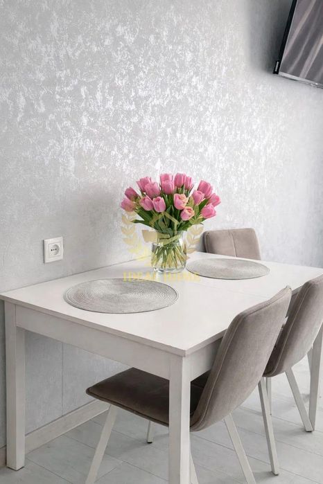 Продаж 1к. квартири з ремонтом Сирець