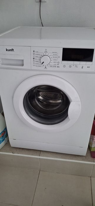 Maquina de lavar roupa