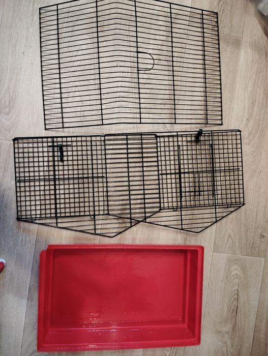 Клітка для домашніх улюбленців