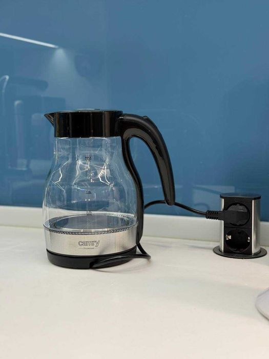 Чайник електричний 1,7 л CR 1300 CAMRY, новий!