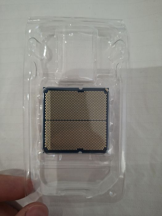 CPU AMD Ryzen 7 9700X