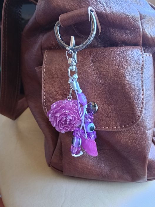 Bag charm artesanal FLOR acessórios para malas ou porta chaves